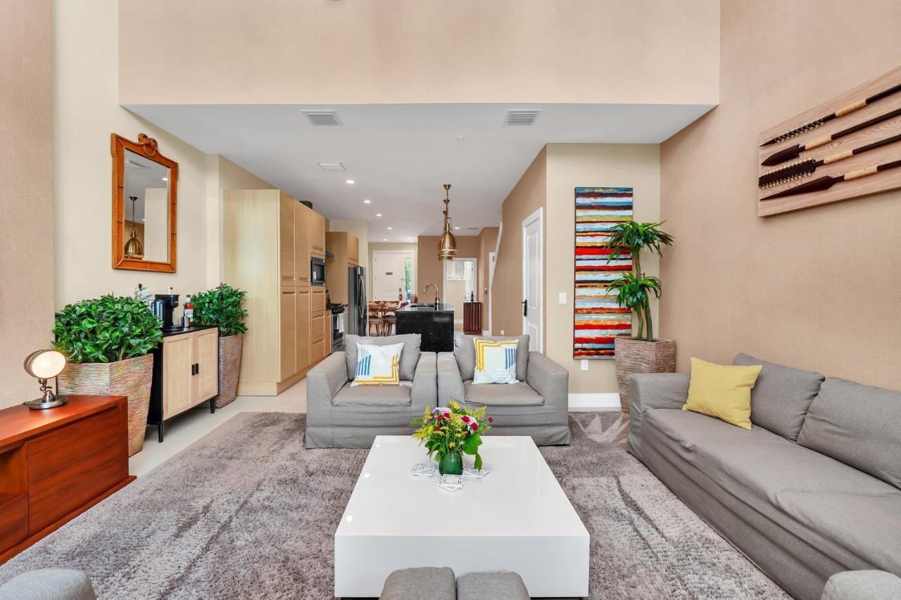 Luxury Villa Less Than A Mile From Disneyworld -Bonus Elevator- Orlando Extérieur photo
