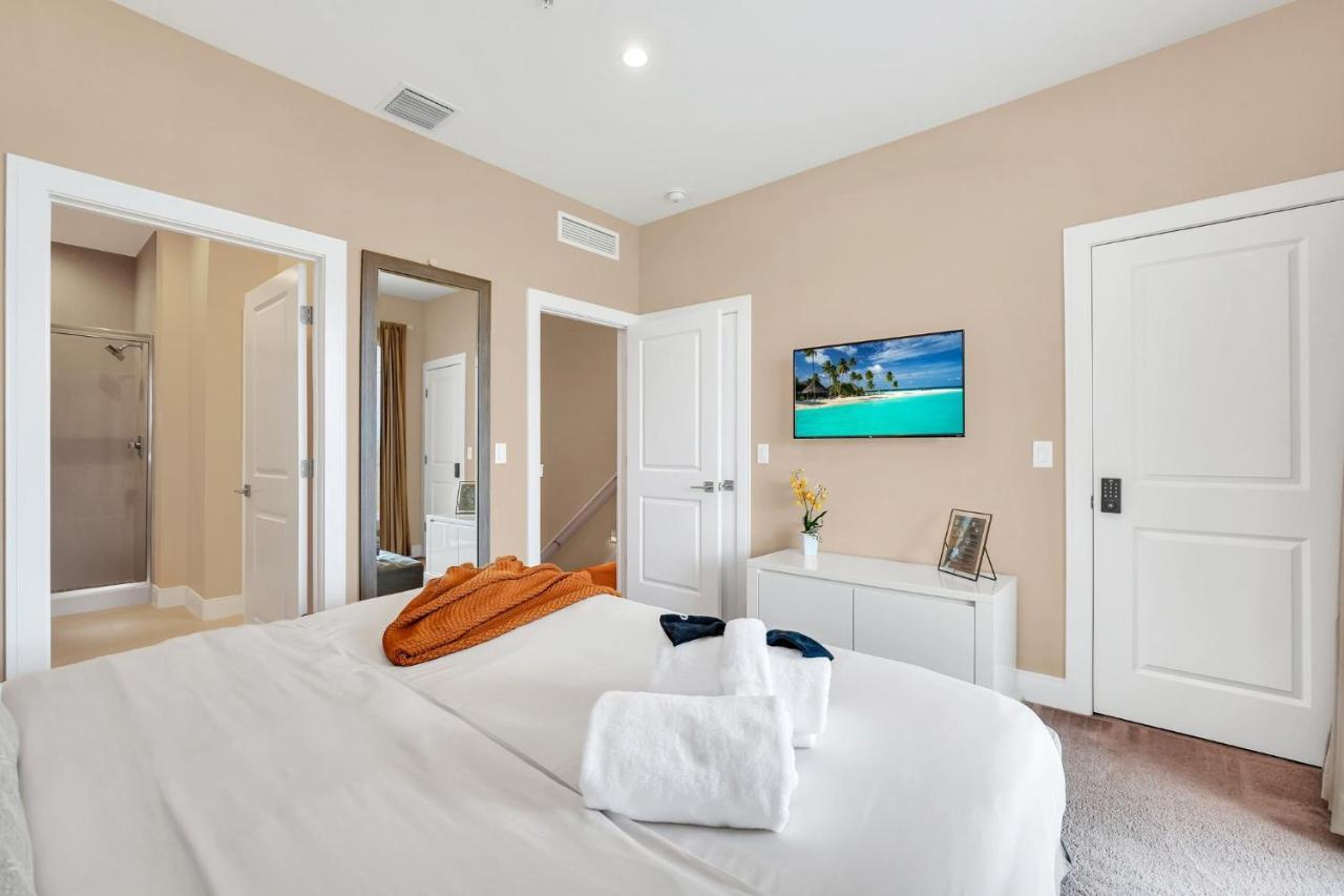 Luxury Villa Less Than A Mile From Disneyworld -Bonus Elevator- Orlando Extérieur photo